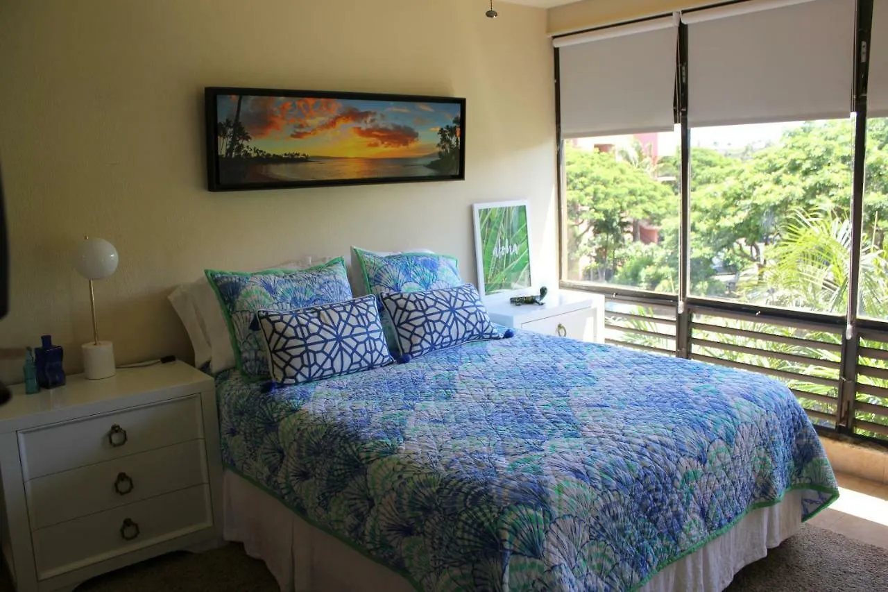 Spacious & Modern Maui Condo Steps To The Beach! Kahana